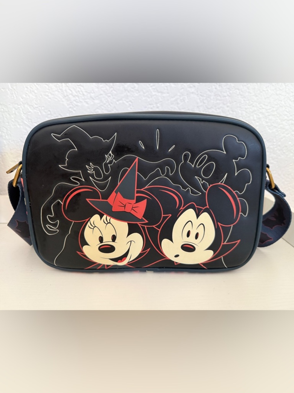 Loungefly Disney’s Mickey & Minnie Glow in the Dark Halloween Crossbody Bag - Picture 5 of 11